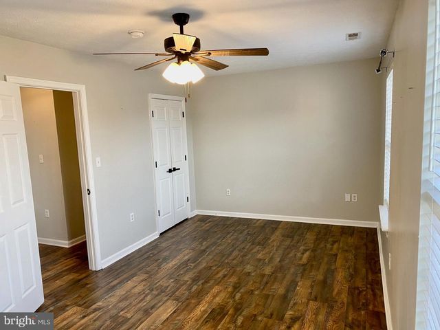 142 SURREY CLUB LN, Stephens City, VA 22655