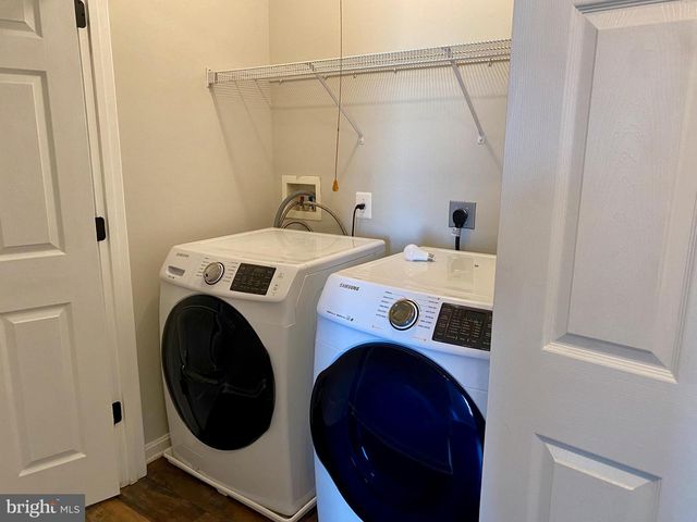 142 SURREY CLUB LN, Stephens City, VA 22655