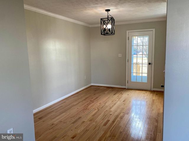 142 SURREY CLUB LN, Stephens City, VA 22655