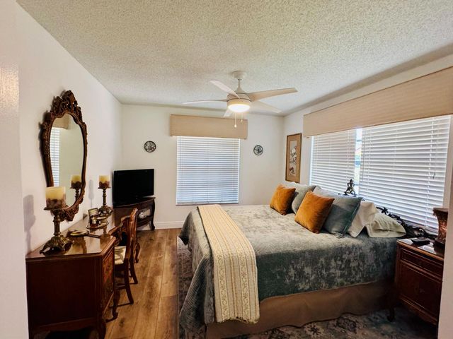 5157 Magellan Way E, Delray Beach, FL 33484