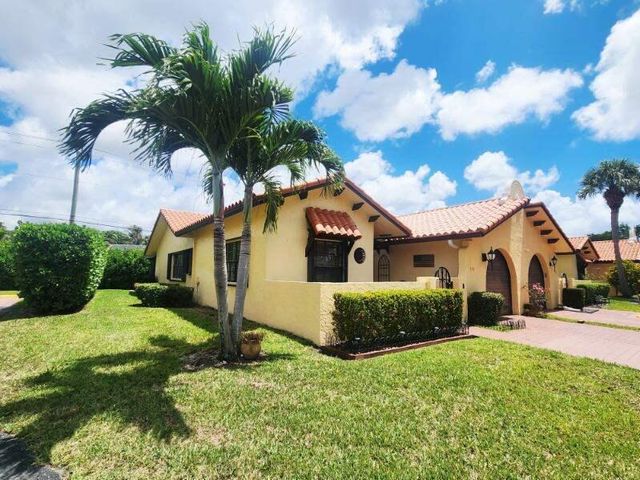 5157 Magellan Way E, Delray Beach, FL 33484