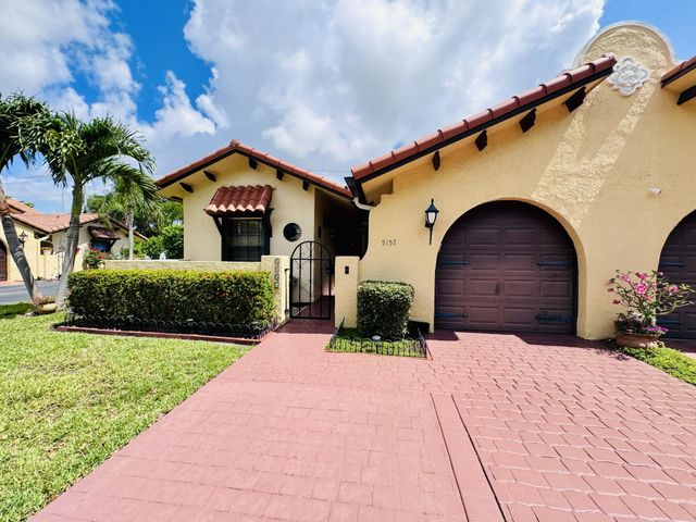 5157 Magellan Way E, Delray Beach, FL 33484