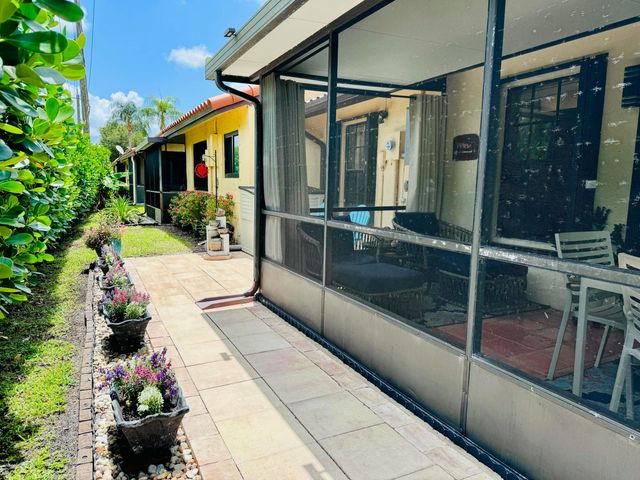 5157 Magellan Way E, Delray Beach, FL 33484