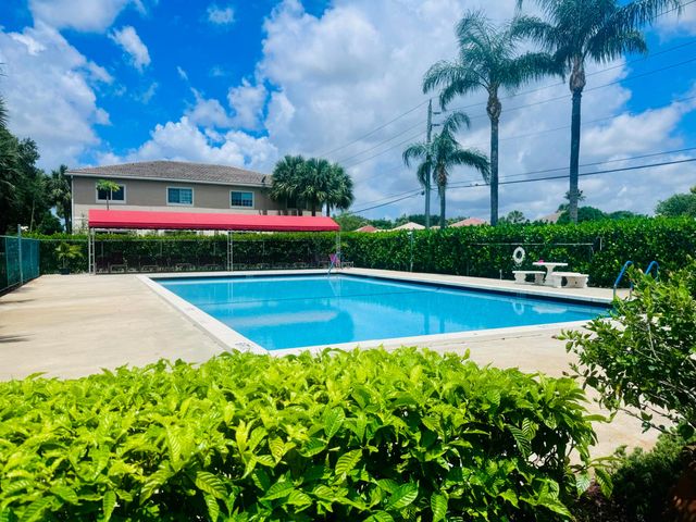 5157 Magellan Way E, Delray Beach, FL 33484