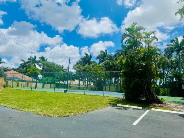 5157 Magellan Way E, Delray Beach, FL 33484