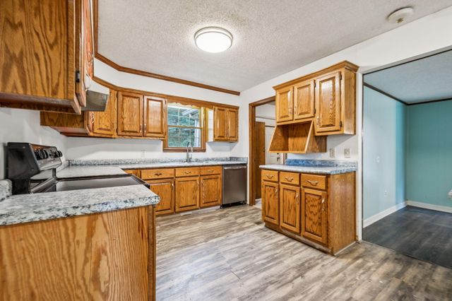 588 Sweeton Hill Road, Coalmont, TN 37313