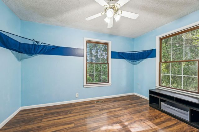 588 Sweeton Hill Road, Coalmont, TN 37313