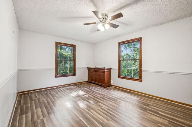 588 Sweeton Hill Road, Coalmont, TN 37313