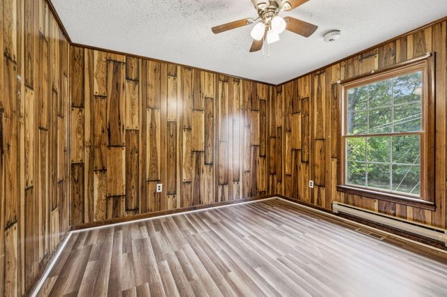 588 Sweeton Hill Road, Coalmont, TN 37313