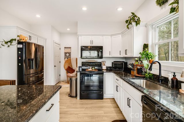 842 Old NC 20 Highway, Alexander, NC 28701