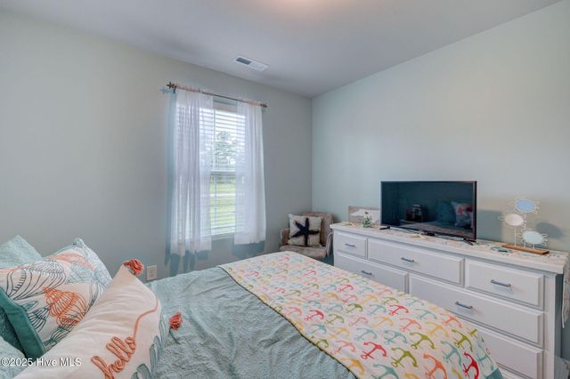 881 Golf View Road, Southport, NC 28461