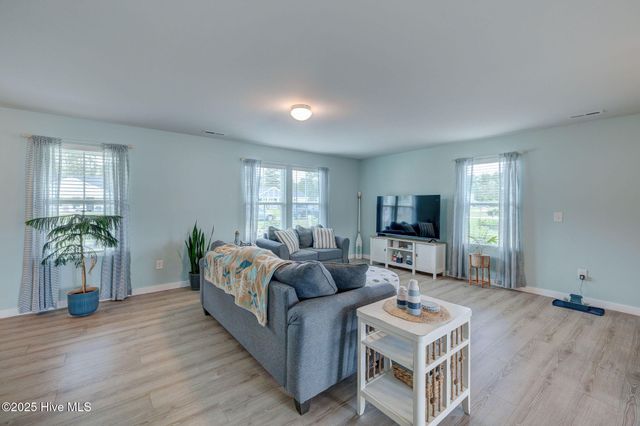 881 Golf View Road, Southport, NC 28461