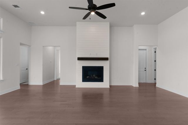 144 Agua Dulce, Bastrop, TX 78602