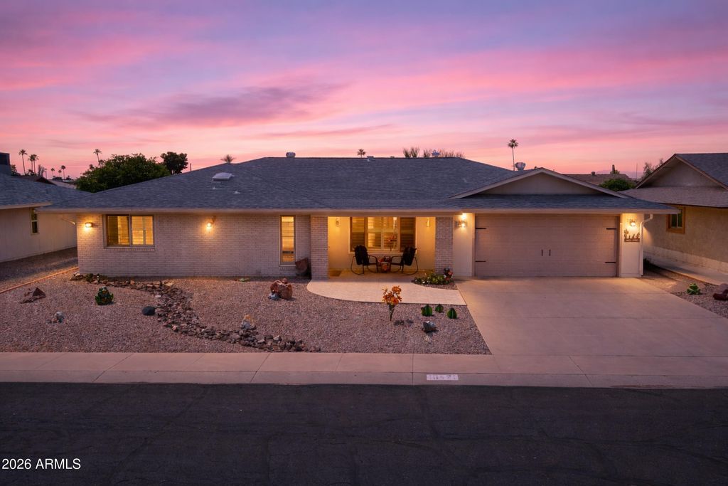 10421 W CONCHO Circle, Sun City, AZ 85373 — exterior