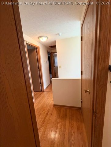 259 Brenda Lane, Sissonville, WV 25312