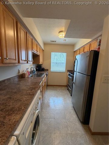 259 Brenda Lane, Sissonville, WV 25312