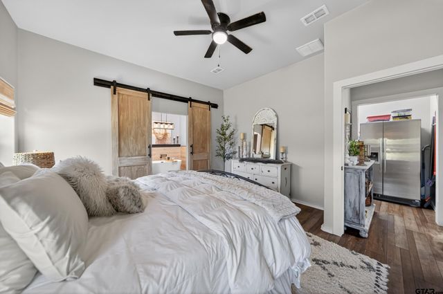 21230 County Rd 4202, Chandler, TX 75758