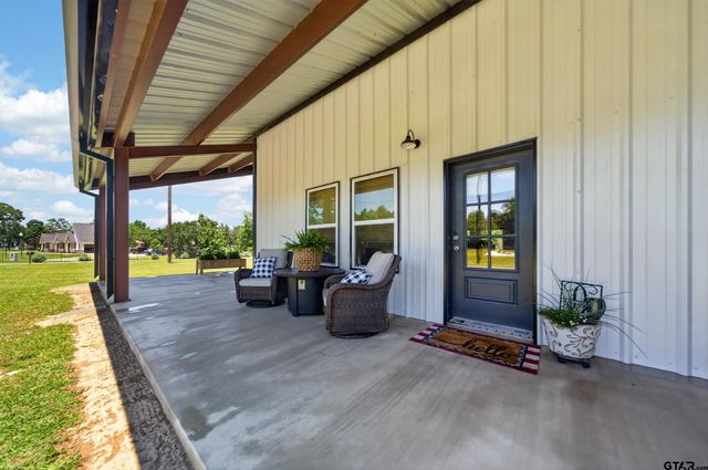 21230 County Rd 4202, Chandler, TX 75758