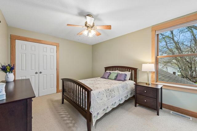 8469 Woodland Curve, Saint Bonifacius, MN 55375