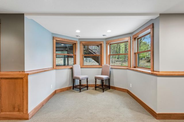 8469 Woodland Curve, Saint Bonifacius, MN 55375