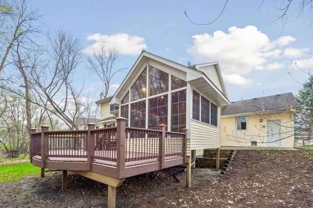 8469 Woodland Curve, Saint Bonifacius, MN 55375
