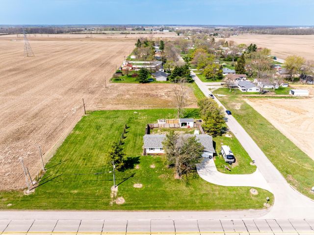 1609 E Royerton Drive, Muncie, IN 47303