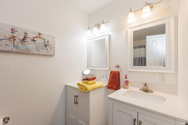 1609 E Royerton Drive, Muncie, IN 47303