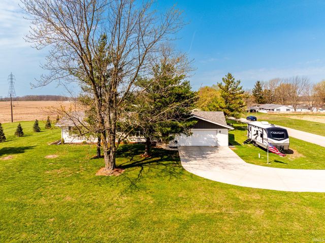 1609 E Royerton Drive, Muncie, IN 47303