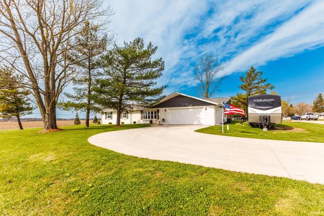 1609 E Royerton Drive, Muncie, IN 47303