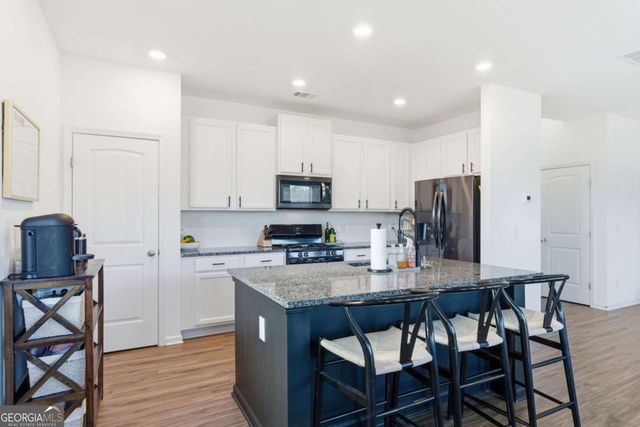 102 Pointe Place, Dawsonville, GA 30534