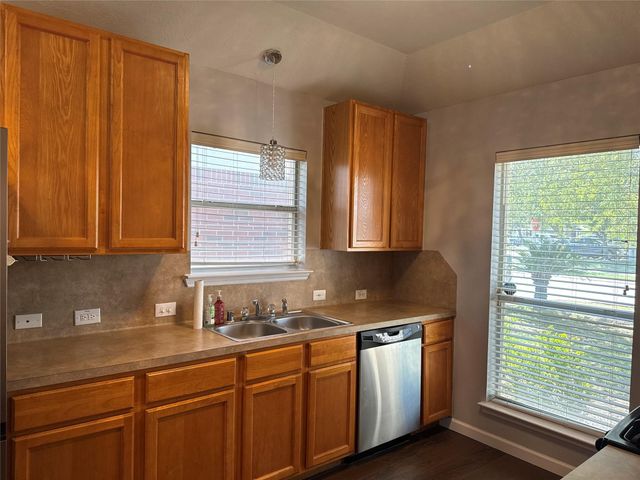 15327 Summerlyn Point Lane, Houston, TX 77053