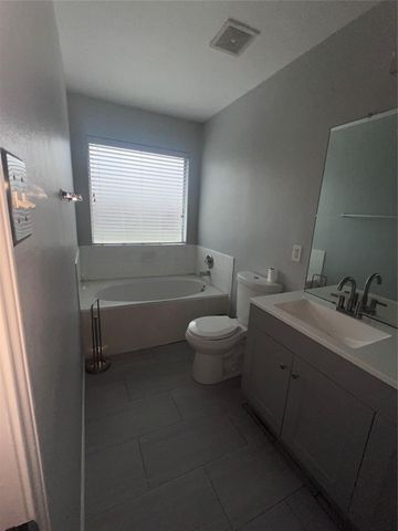 15327 Summerlyn Point Lane, Houston, TX 77053