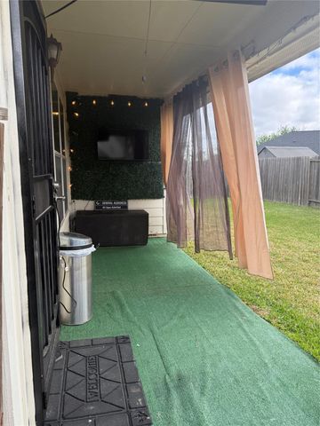 15327 Summerlyn Point Lane, Houston, TX 77053