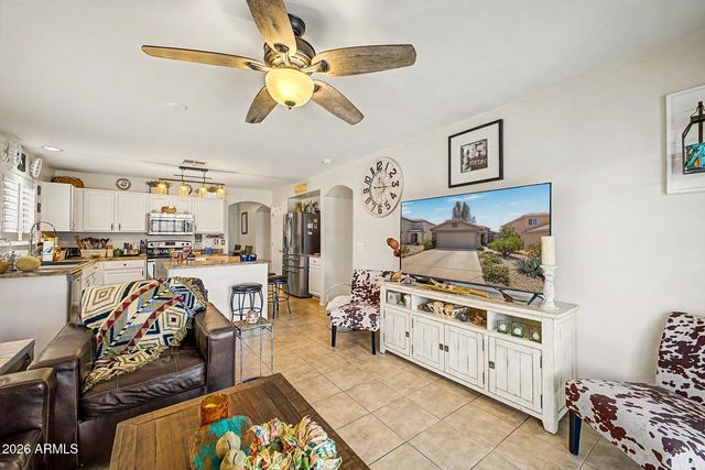 985 E Stardust Way, San Tan Valley, AZ 85143