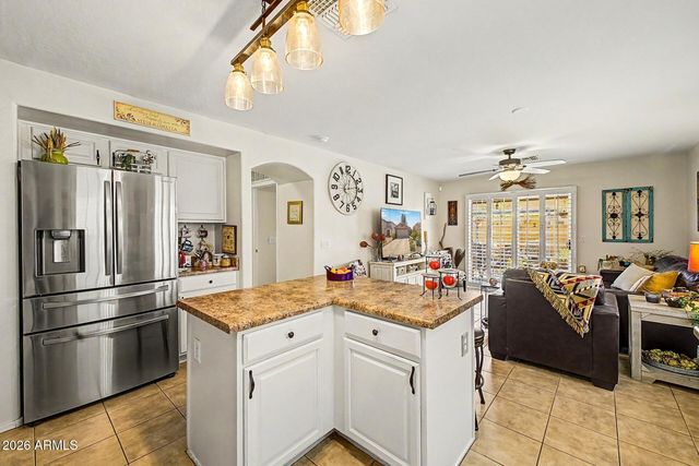 985 E Stardust Way, San Tan Valley, AZ 85143