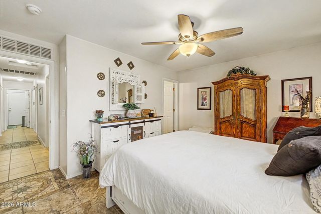 985 E Stardust Way, San Tan Valley, AZ 85143
