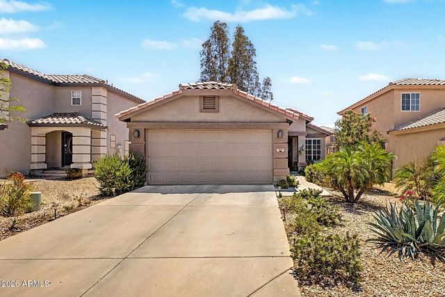 985 E Stardust Way, San Tan Valley, AZ 85143