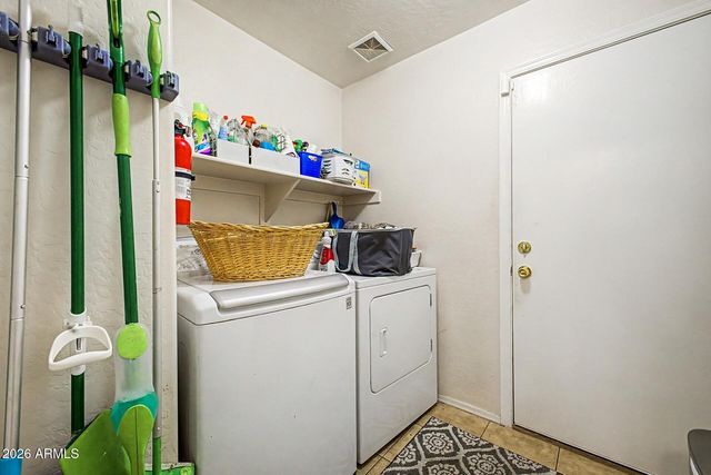 985 E Stardust Way, San Tan Valley, AZ 85143