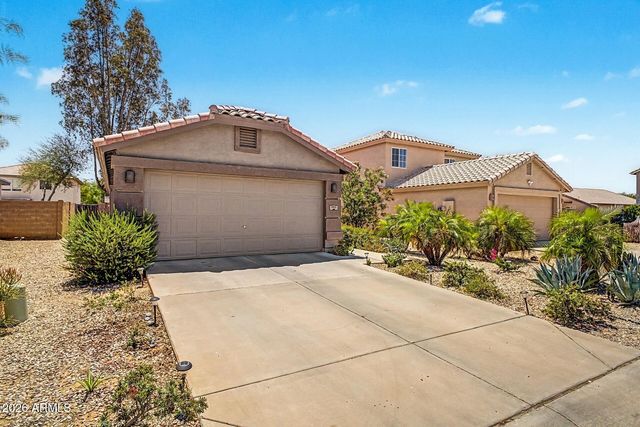 985 E Stardust Way, San Tan Valley, AZ 85143