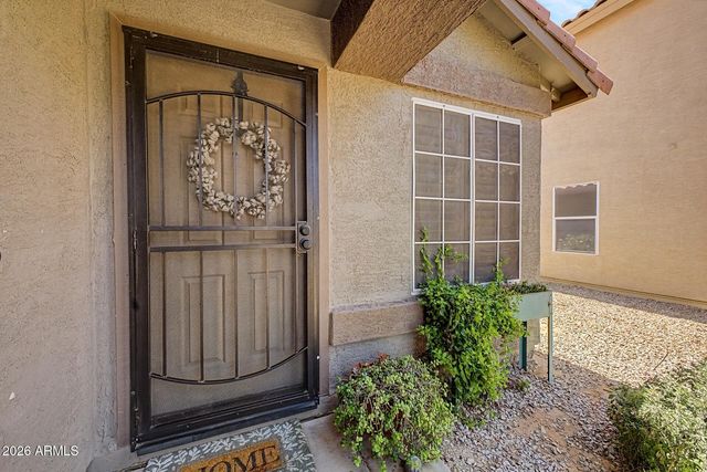 985 E Stardust Way, San Tan Valley, AZ 85143