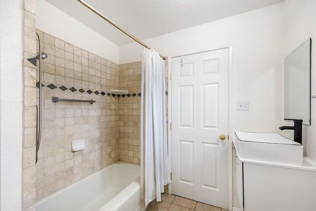 3059 Crandall Ave, Sacramento, CA 95815