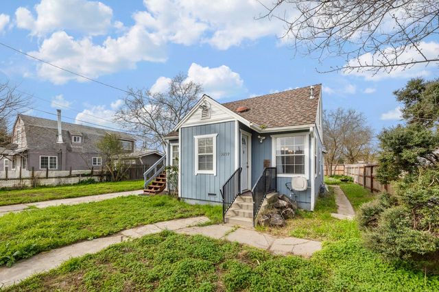 3059 Crandall Ave, Sacramento, CA 95815