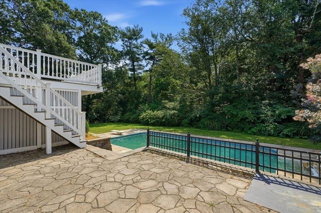 55 Vfw Drive, Rockland, MA 02370