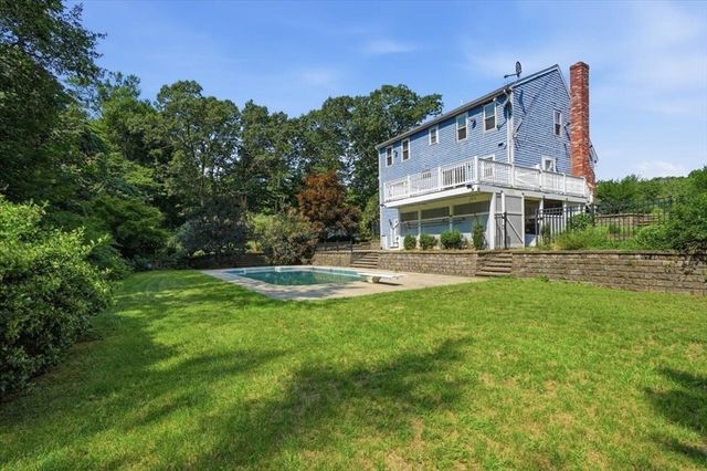 55 Vfw Drive, Rockland, MA 02370