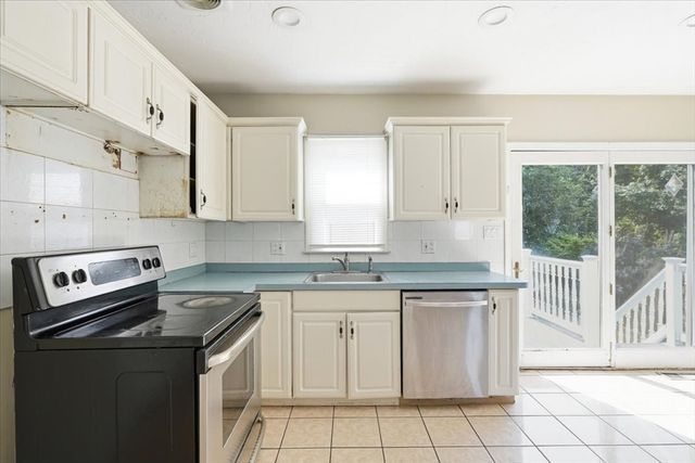 55 Vfw Drive, Rockland, MA 02370