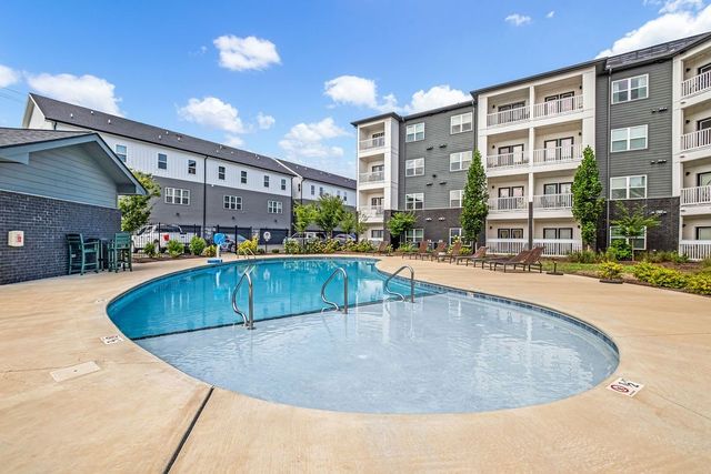 1540 Lebanon Pike Unit 402, Nashville, TN 37210