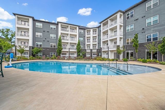 1540 Lebanon Pike Unit 402, Nashville, TN 37210