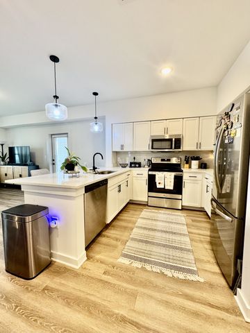 1540 Lebanon Pike Unit 402, Nashville, TN 37210