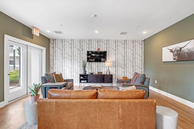 1540 Lebanon Pike Unit 402, Nashville, TN 37210