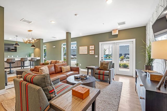 1540 Lebanon Pike Unit 402, Nashville, TN 37210